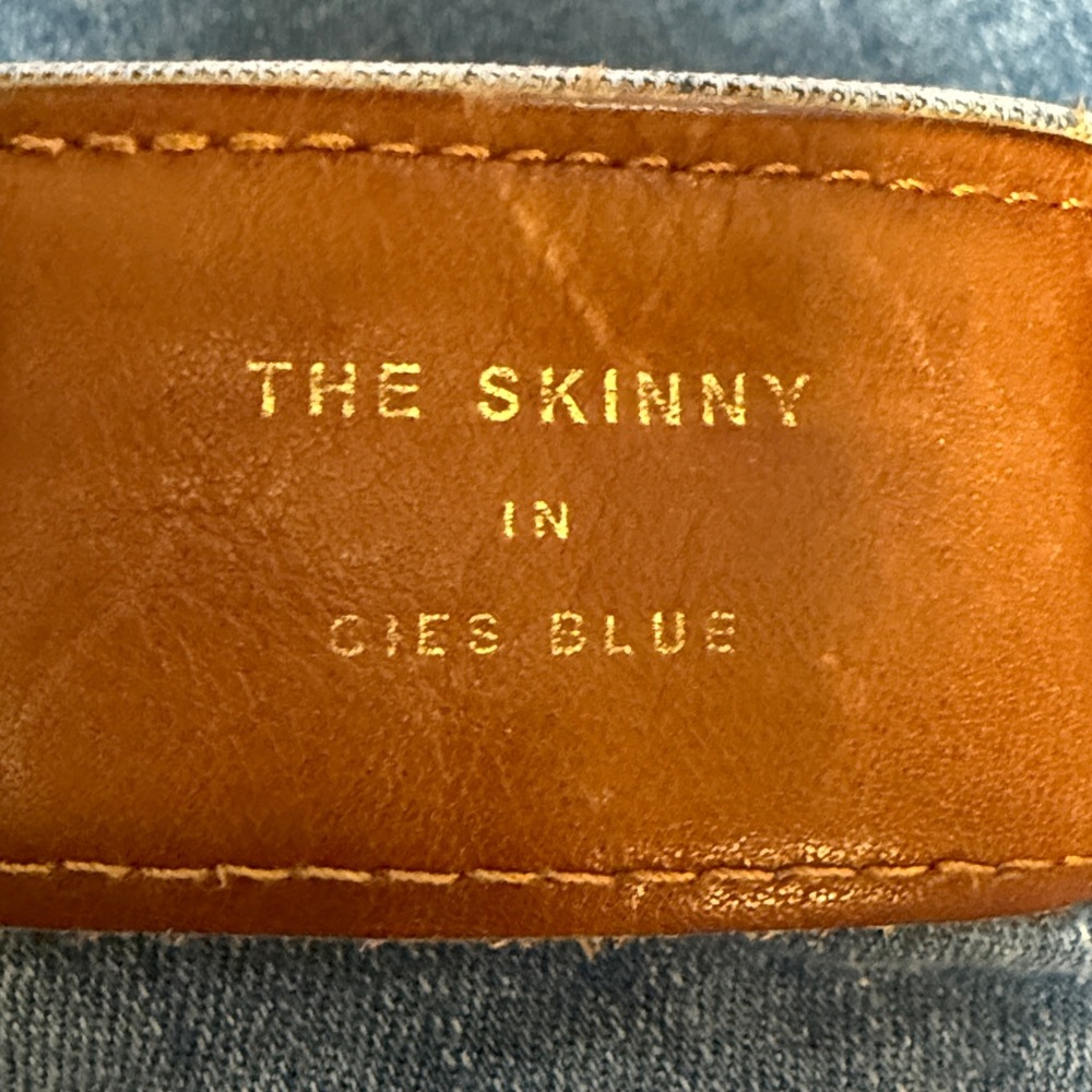 ZARA Distressed Classic Blue Women's Jeans - Picture 6 of 9